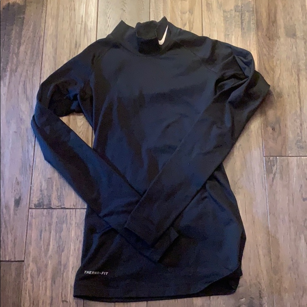 Long sleeve Nike therma fit